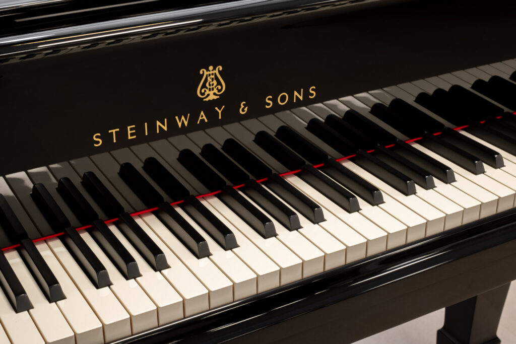 Steinway-12